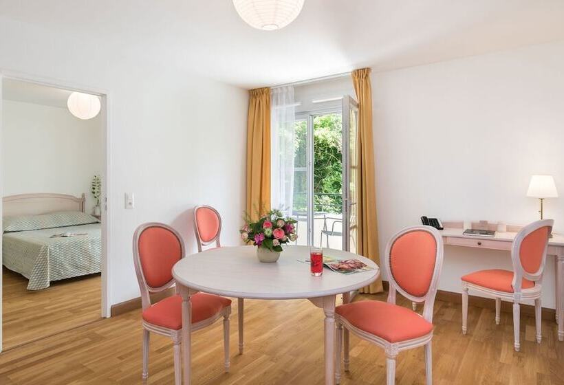 هتل Médicis Home Dijon Les Petites Roches