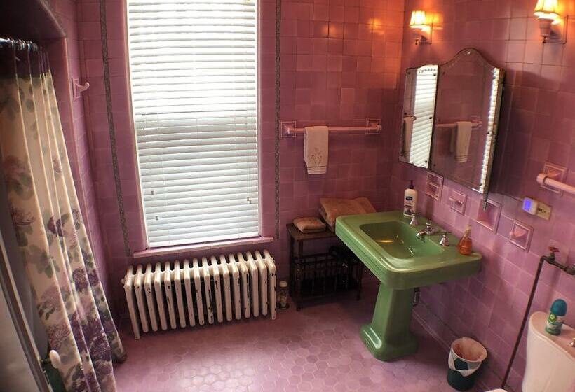 Отель The Parsonage Inn B&b