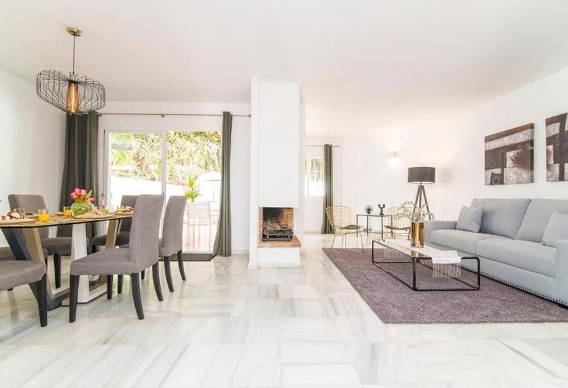 בית מלון כפרי Townhouse Los Naranjos
