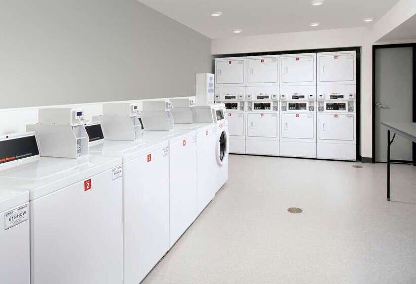 هتل Woodspring Suites Seattle Redmond