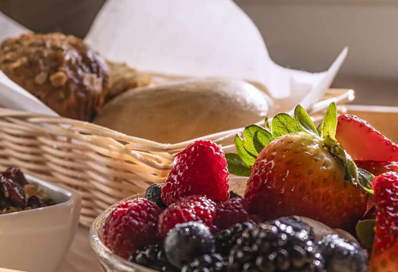 هتل Abigail S Bed And Breakfast Inn