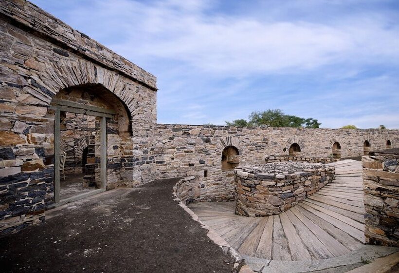 فندق Castle Kanota