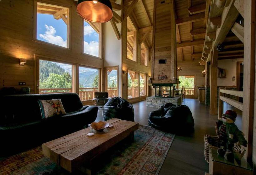 هتل Chalet Carnauba  Alpine Descents