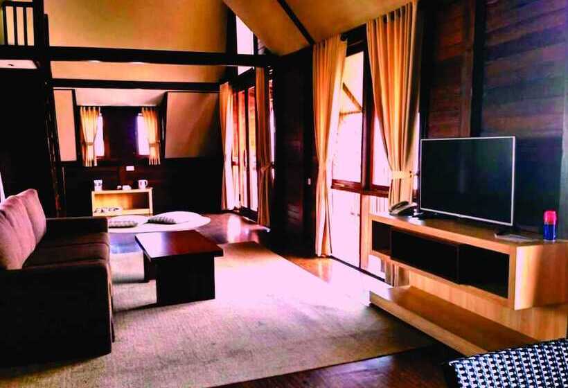 هتل Cirebon Waterland