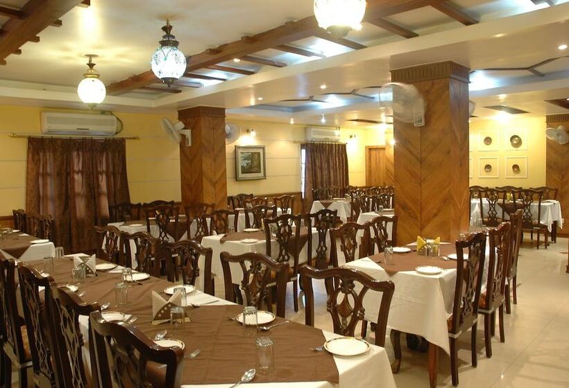 هتل Jora Palace