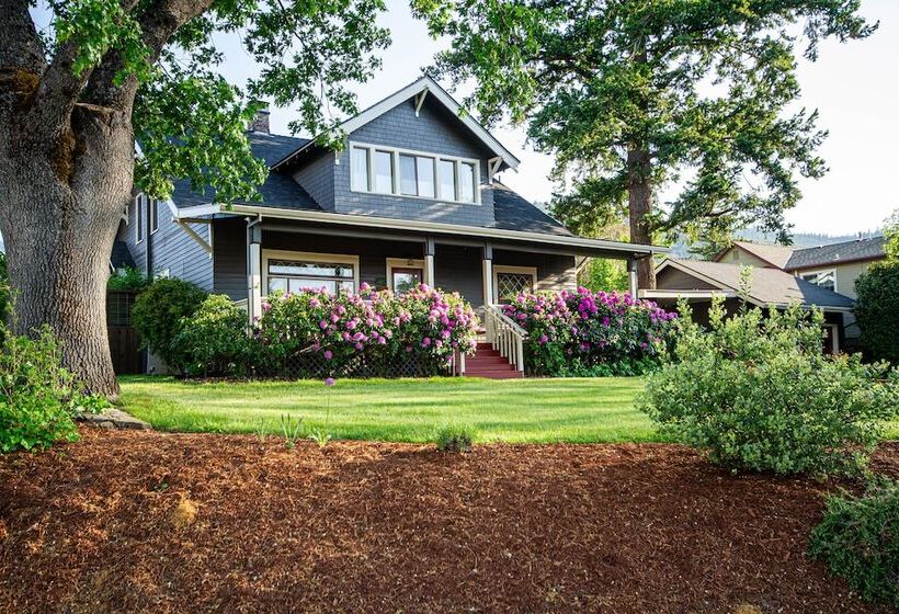 هتل Oak Hill Bed & Breakfast