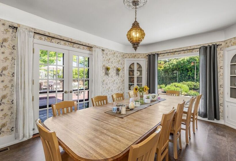 هتل Oak Hill Bed & Breakfast
