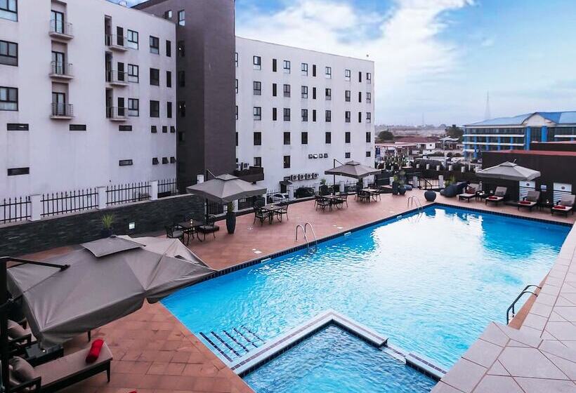 هتل Oak Plaza Suites