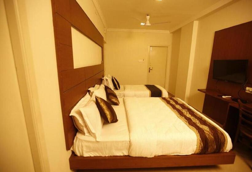 هتل Orion Residency