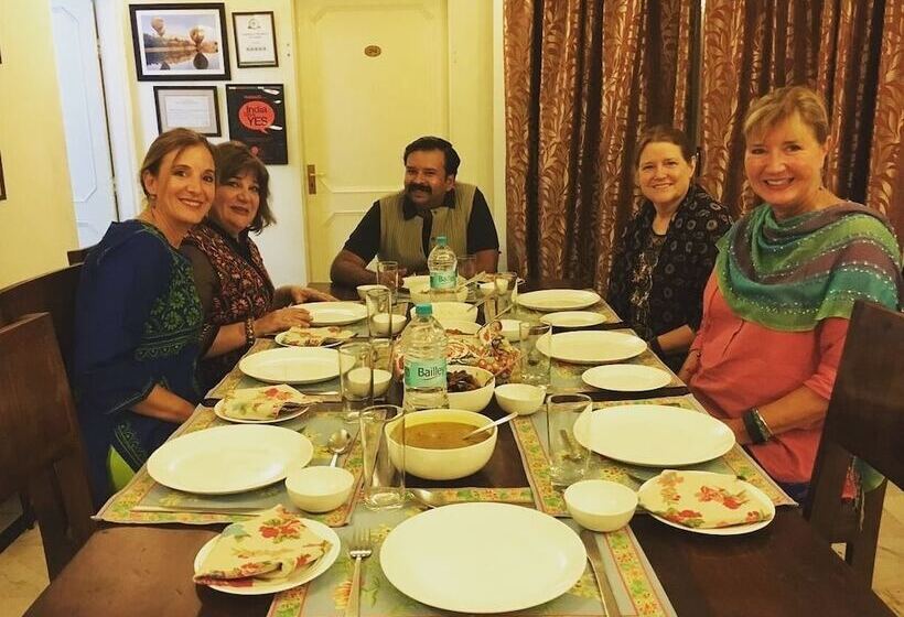 هتل Pratap Bhawan Homestay