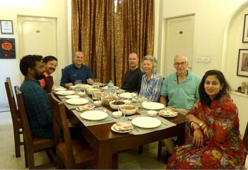 هتل Pratap Bhawan Homestay