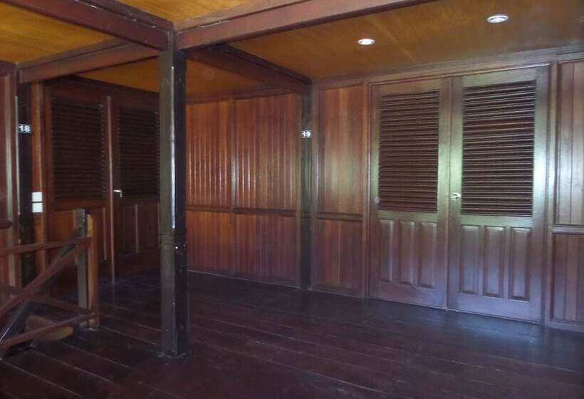 هتل Puri Komodo Resort