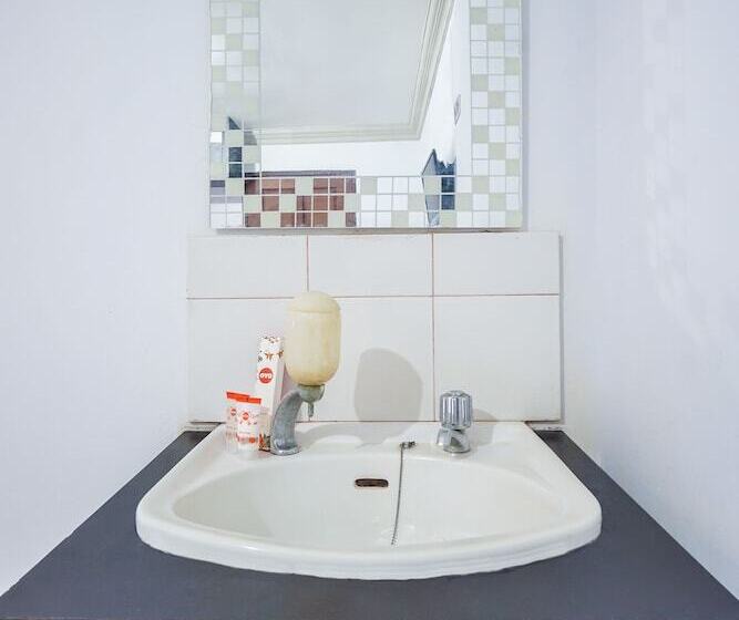 هتل Riverside Manado