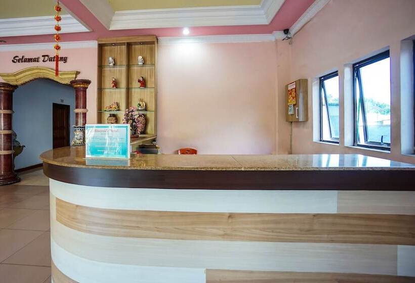 هتل Riverside Manado