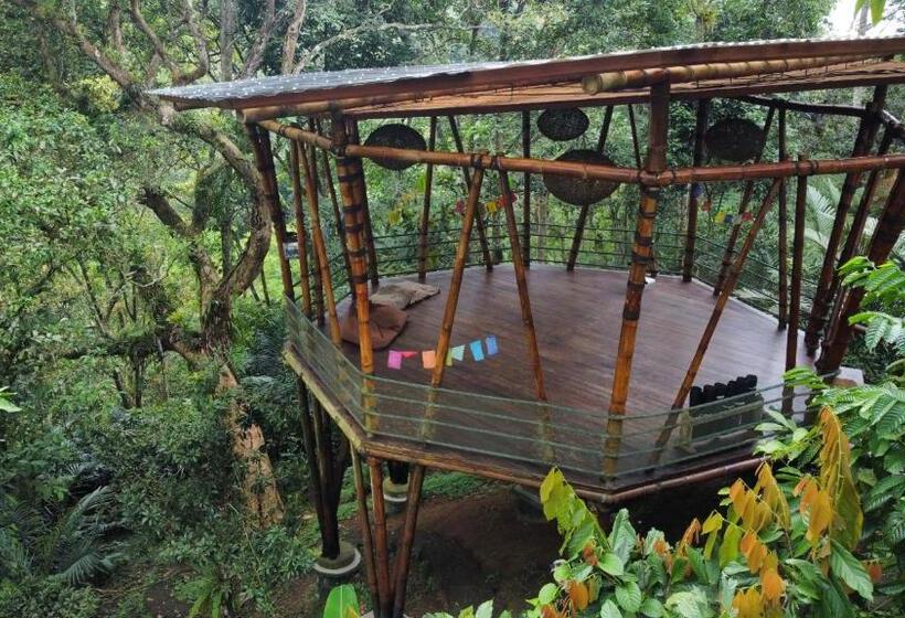 호텔 Sarinbuana Eco Lodge