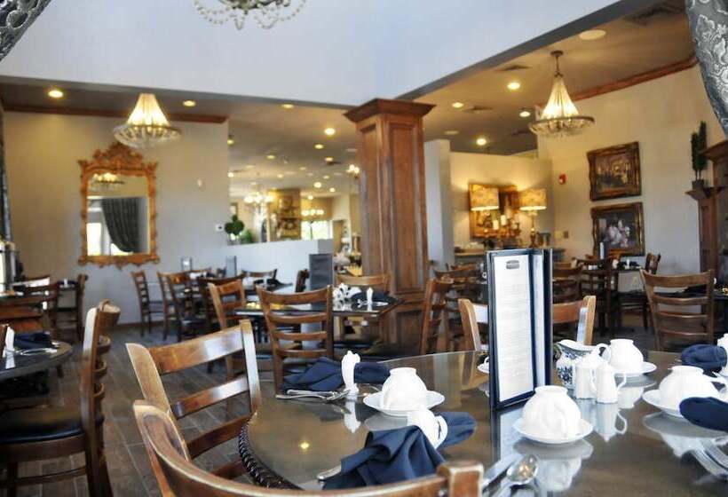 هتل Two Hearts Inn
