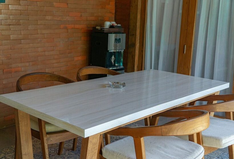 호텔 Umadhatu Resort