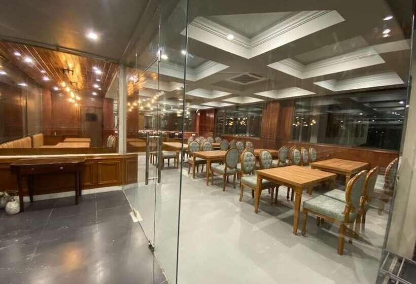 Fotos del hotel Utopia Resorts & Spa:  8