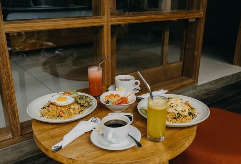 Fotos del hotel Nyoman Karsa Bungalow:  2