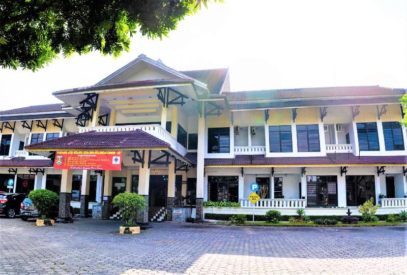 هتل Wisata