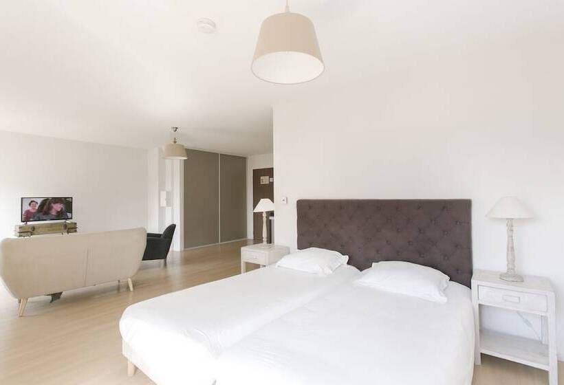 هتل Zenao Appart Hôtels Troyes