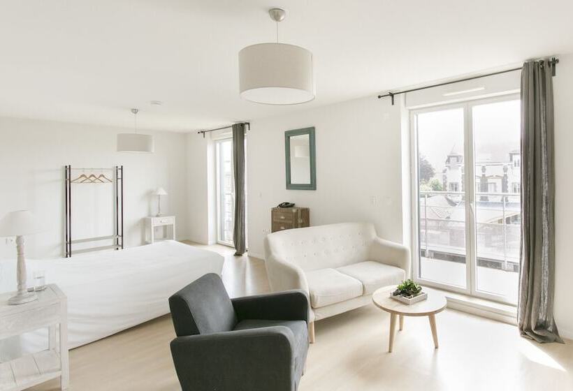 هتل Zenao Appart Hôtels Troyes