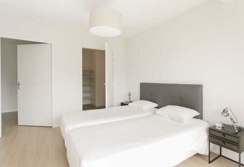 هتل Zenao Appart Hôtels Troyes