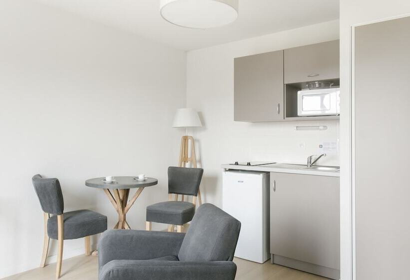 هتل Zenao Appart Hôtels Troyes