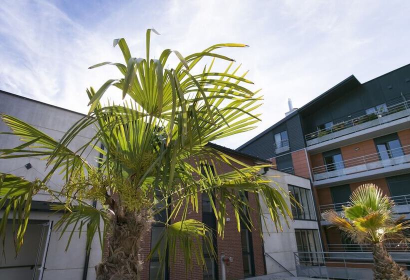 هتل Zenao Appart Hôtels Troyes