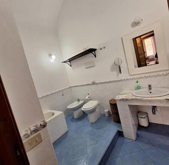 هتل B&b Antichi Colori