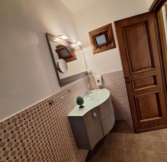 هتل B&b Antichi Colori