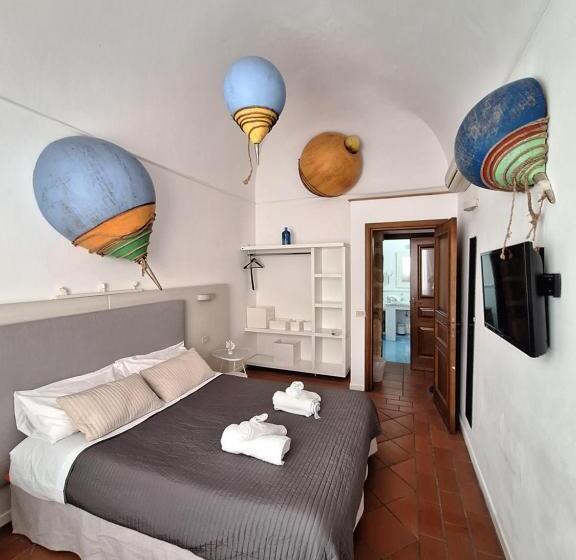 هتل B&b Antichi Colori