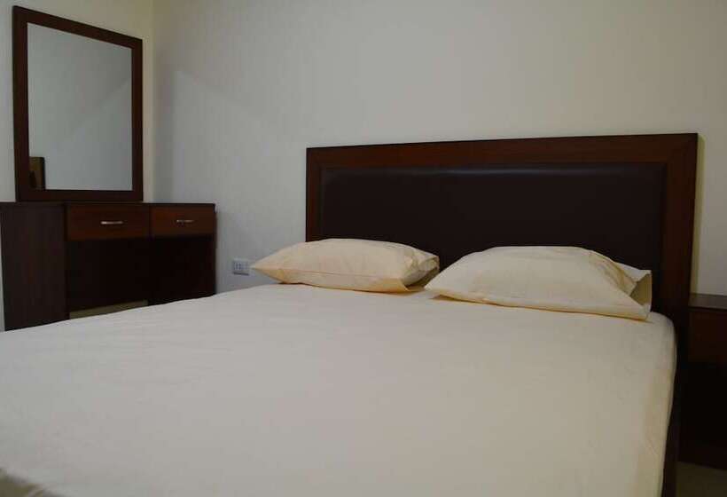 هتل Badan Suites