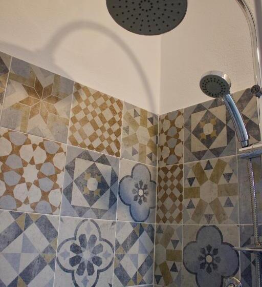 هتل B&b Cinisi Mare E Monti
