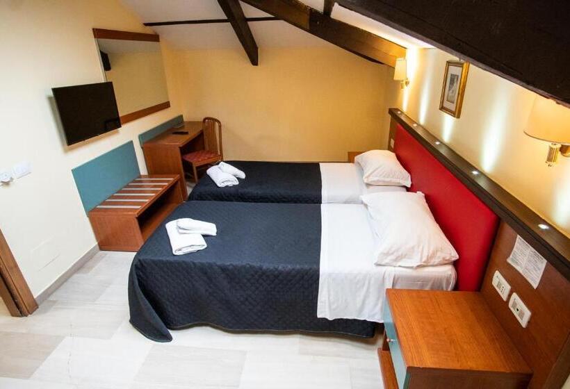 Fotos del hotel Center 2:  7