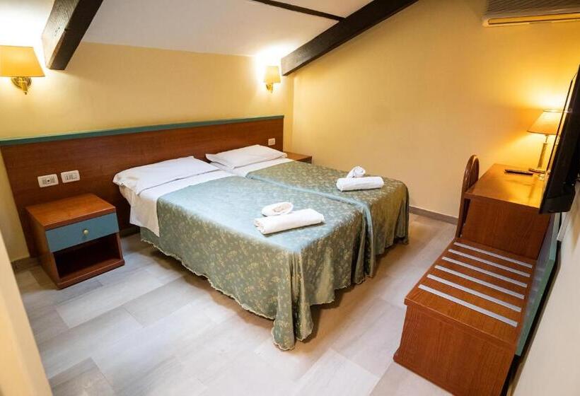 Fotos del hotel Center 2:  5