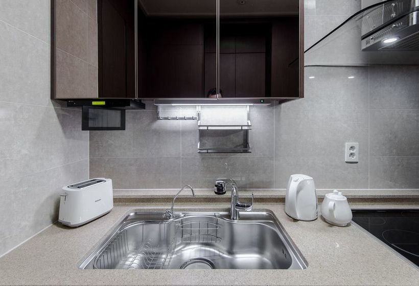 فندق Elite Apartments Highvill