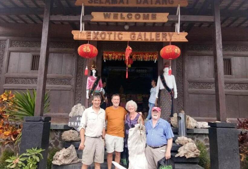 هتل Exotic Komodo