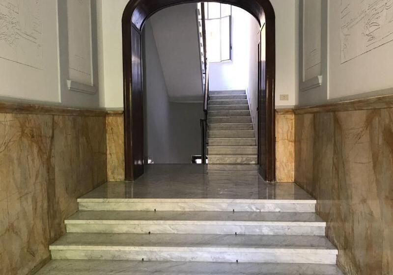 Fotos del hotel Sensation House:  3