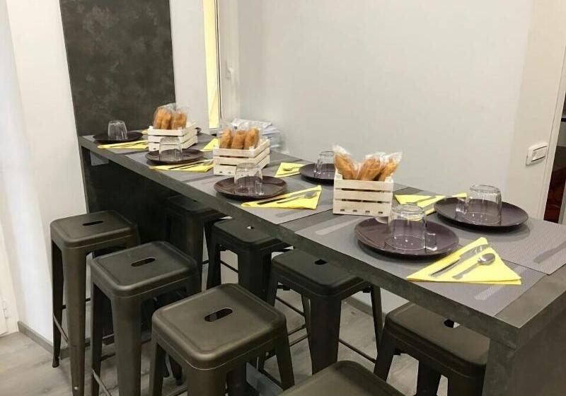 Fotos del hotel Sensation House:  9