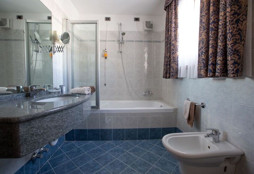 Mont Chalet Nevada   Hotel & Spa