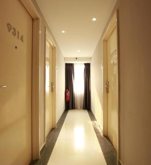 酒店 99 Pusat Bandar Puchong