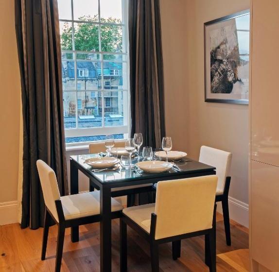 בית מלון כפרי Bath Circle