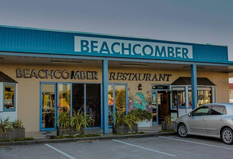 בית מלון כפרי Beachcomber Lodge & Backpacker