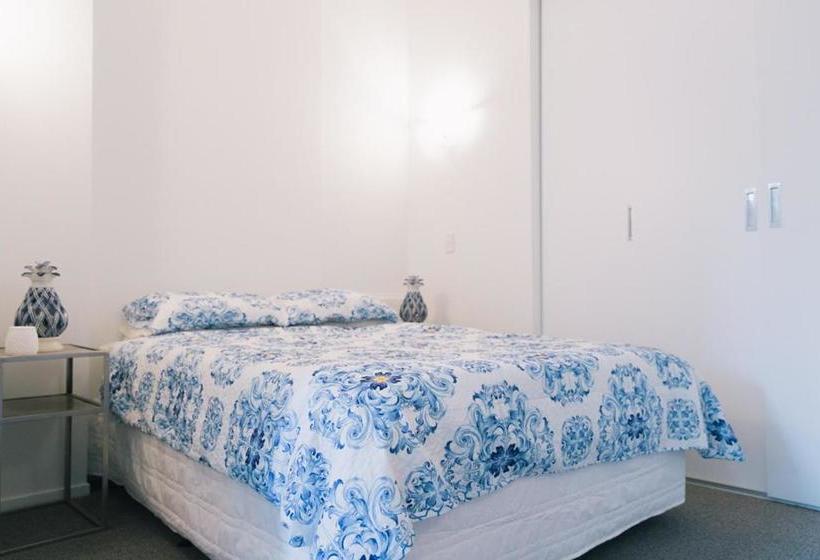 هتل Bohemian Studio Hideaway