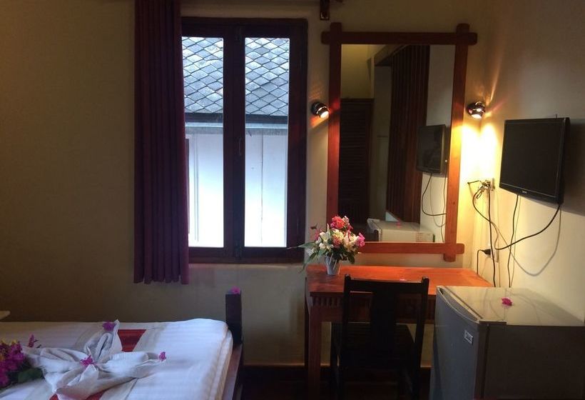 هتل Chaluenxay Villa