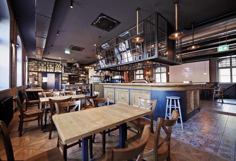 هتل Craft Beer Central