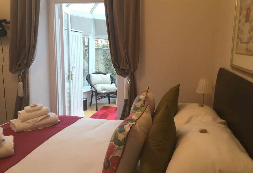 هتل Craggallan Guest House