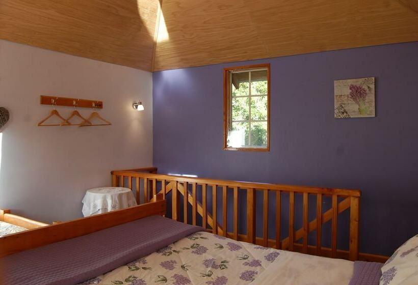 Отель Dylans Country Cottages