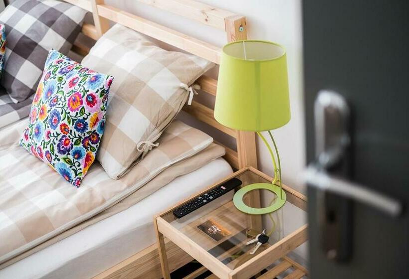 هتل Hostel Likehome